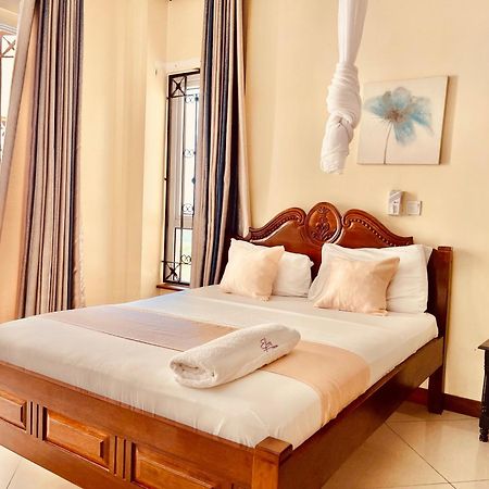 Elna'S Nyali - Work & Unwind - Pool, Sea Views, Ac & Fast Wi-Fi Bed and Breakfast Mombassa Buitenkant foto
