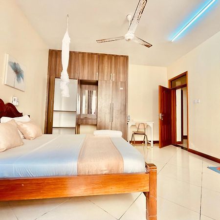 Elna'S Nyali - Work & Unwind - Pool, Sea Views, Ac & Fast Wi-Fi Bed and Breakfast Mombassa Buitenkant foto