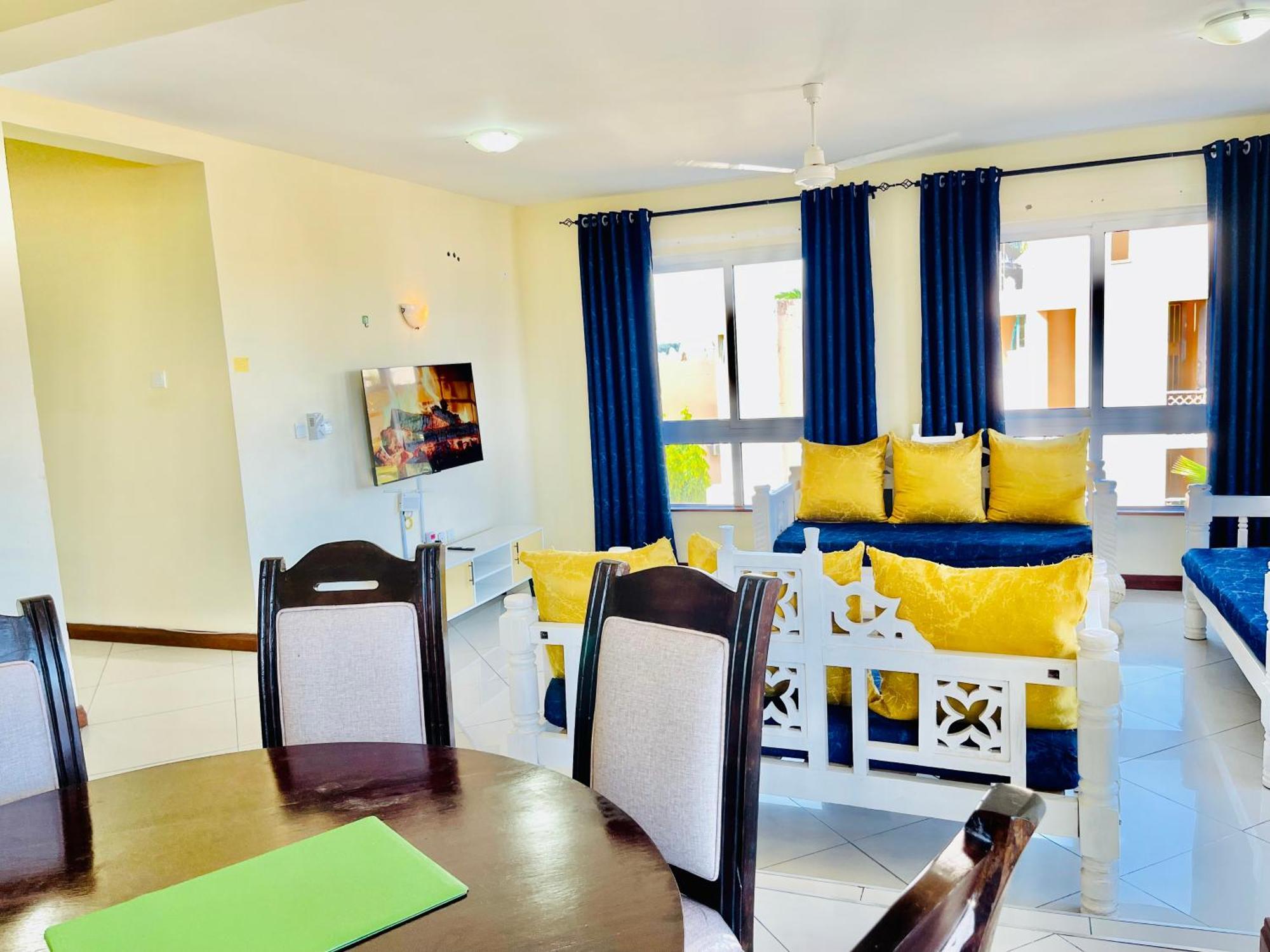Elna'S Nyali - Work & Unwind - Pool, Sea Views, Ac & Fast Wi-Fi Bed and Breakfast Mombassa Buitenkant foto