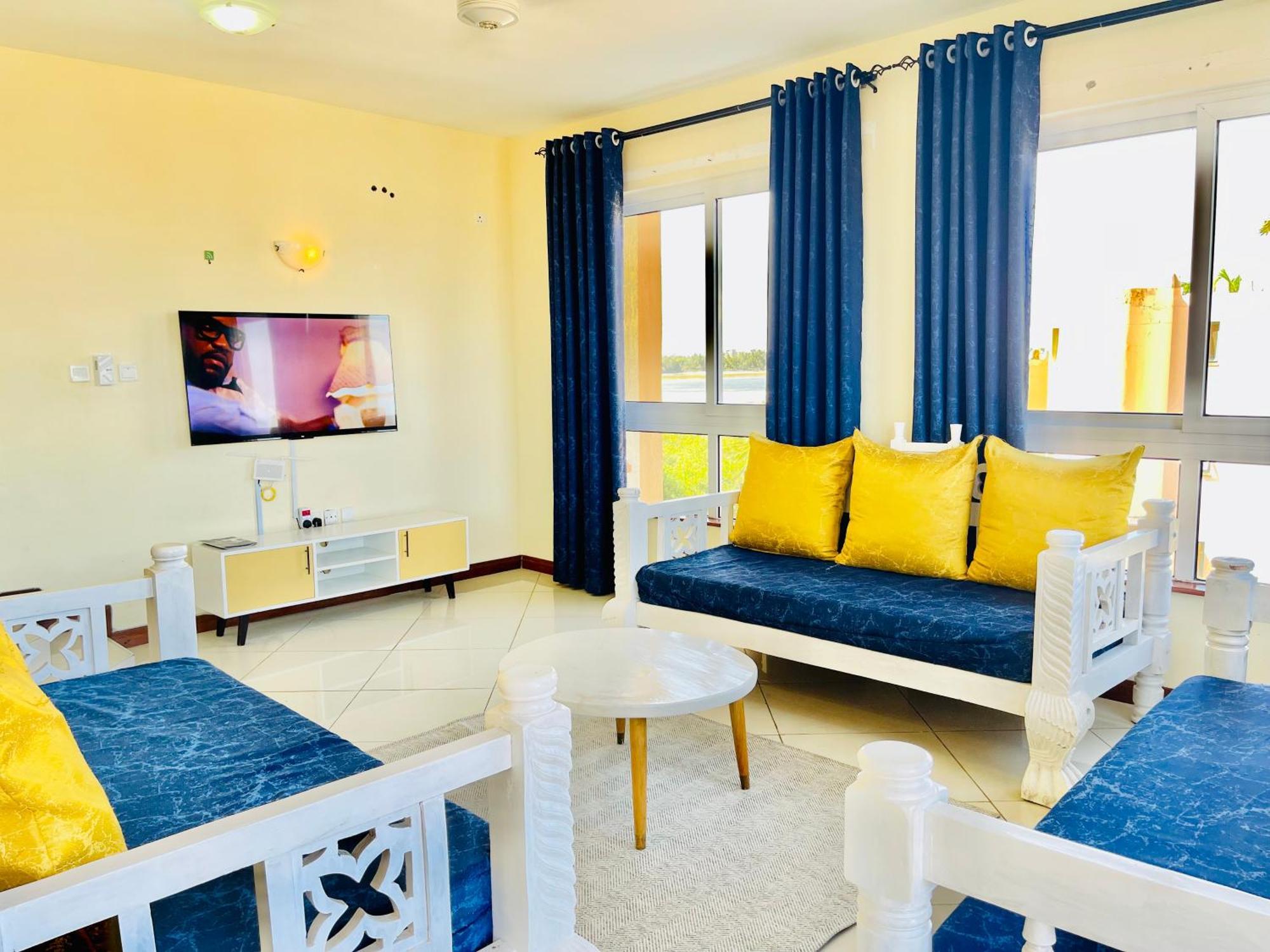 Elna'S Nyali - Work & Unwind - Pool, Sea Views, Ac & Fast Wi-Fi Bed and Breakfast Mombassa Buitenkant foto