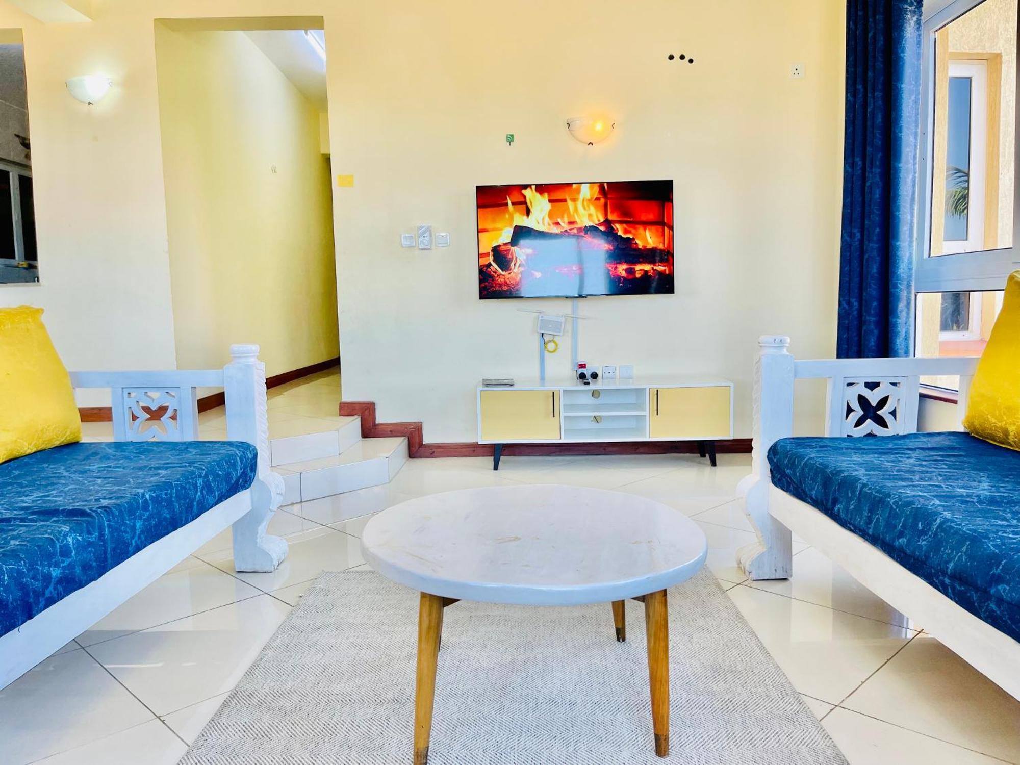 Elna'S Nyali - Work & Unwind - Pool, Sea Views, Ac & Fast Wi-Fi Bed and Breakfast Mombassa Buitenkant foto