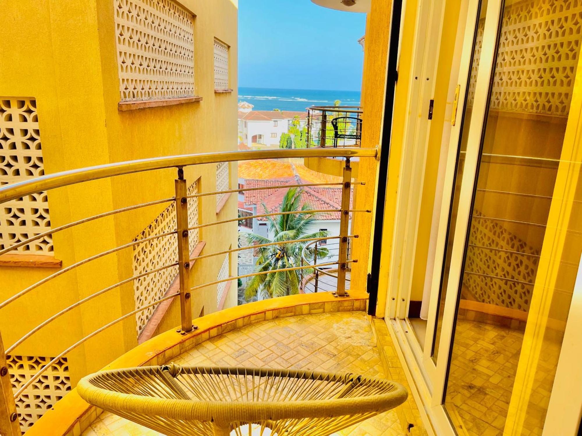 Elna'S Nyali - Work & Unwind - Pool, Sea Views, Ac & Fast Wi-Fi Bed and Breakfast Mombassa Buitenkant foto